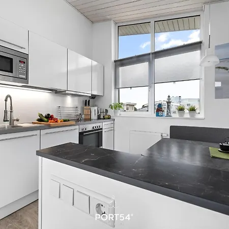 Moewe 12 Marina 펜션 *