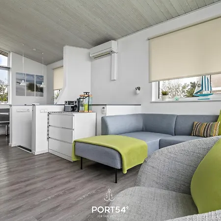 Moewe 12 Marina 펜션 *